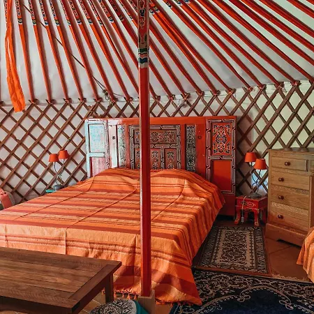 Bed & Breakfast Mas Escombelle 4*