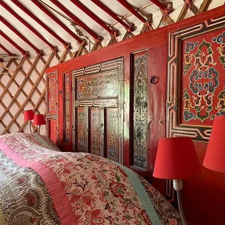 Bed & Breakfast Mas Escombelle 4*